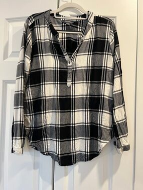 Eddie Bauer Black & White Plaid Button Henley Top
